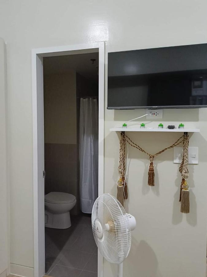 Budget Accommodation Holland Park Condominium Southwoods Binan Laguna Jalang Екстер'єр фото
